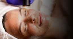 Oxygeneo Glow in Delhi - Skin brightening and nourishment